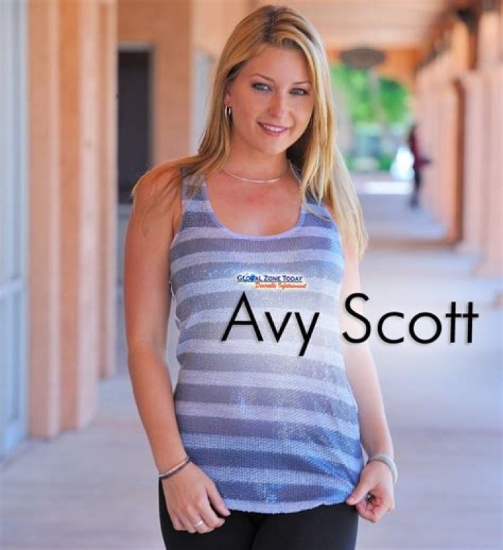 Avy Scott Biography, Age, Height, Husband, Net Worth, Family