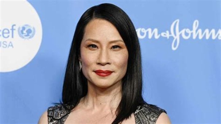 Bing Liu Biography, Age, Height, Wife, Net Worth, Family