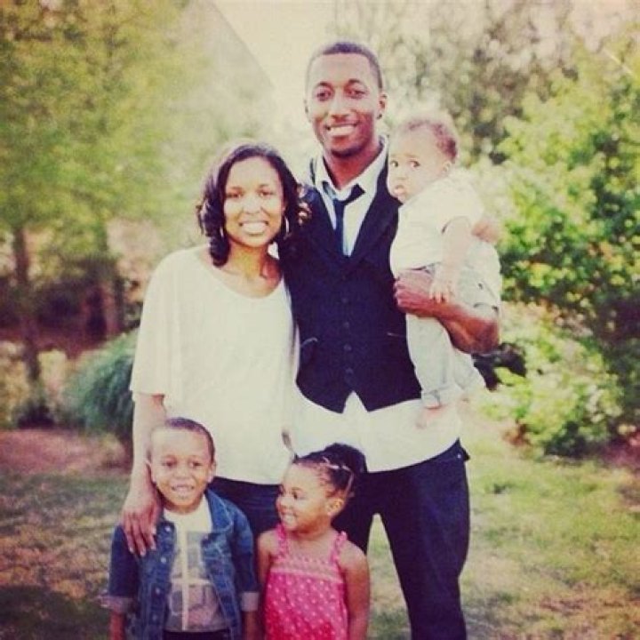 Lecrae Biography, Age, Height, Wife, Net Worth, Family