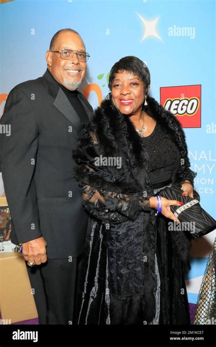 Loretta Devine Biography, Age, Height, Husband, Net Worth, Family