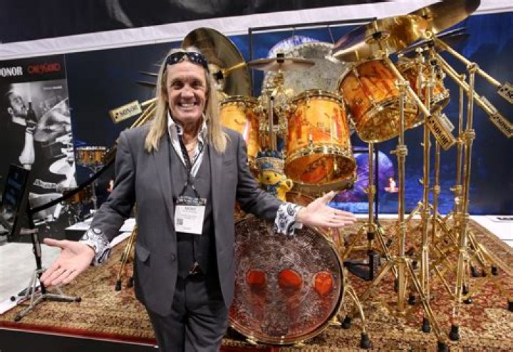 Nicko McBrain Biography, Age, Height, Wife, Net Worth, Family