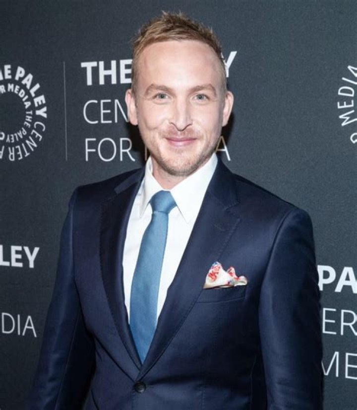 Robin Lord Taylor Biography, Age, Height, Wife, Net Worth, Family
