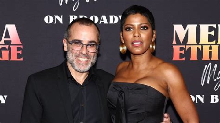 Tamron Hall Biography, Age, Height, Husband, Net Worth, Family